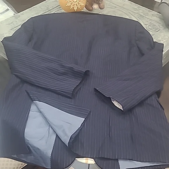 Hugo Boss 46R Wool Blazer Sport Coat Jacket Striped Navy & black 2 Buttons Long - Picture 3 of 9